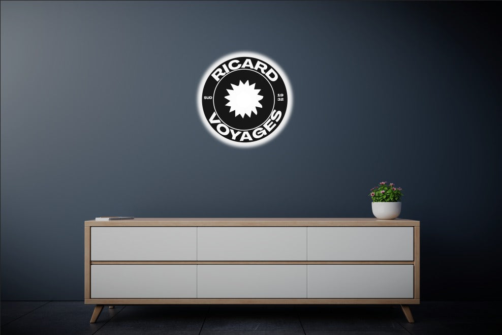 Neon "Richard travels"