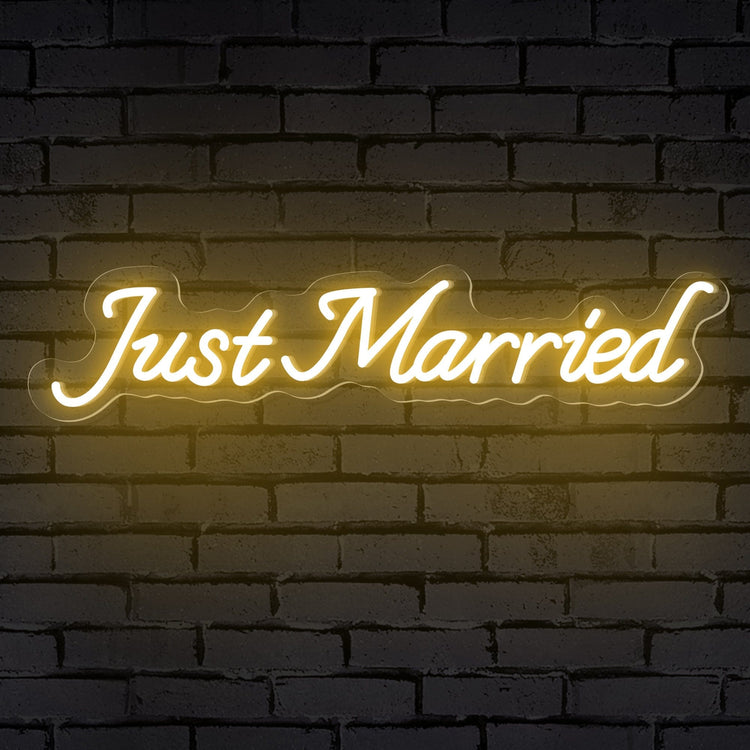 "Just Married" Words Neon Sign in French: "Juste Mariés"