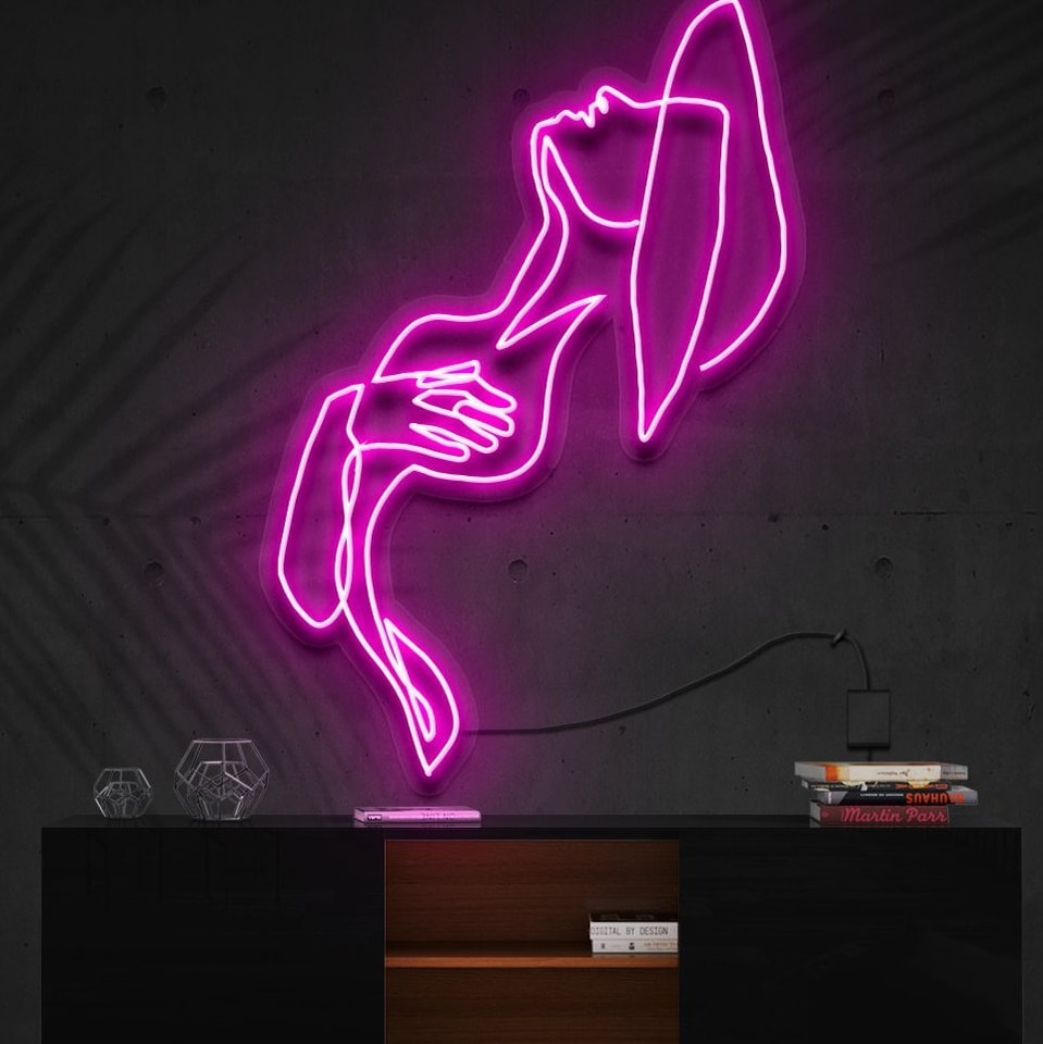 Neon "Woman's Curve"