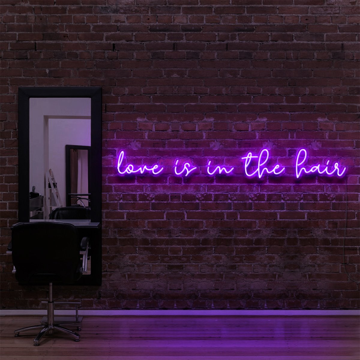 "Love Is In The Hair" - Enseigne Néon pour Salons de Coiffure & Barbiers