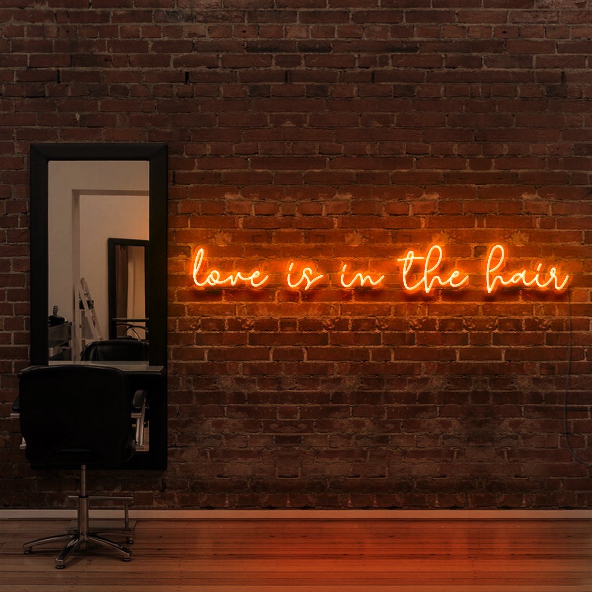 "Love Is In The Hair" - Enseigne Néon pour Salons de Coiffure & Barbiers