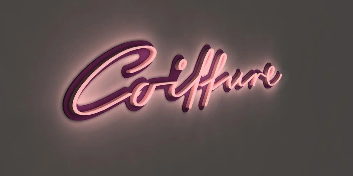 Perspektivische Entwurfsvisualisierung der Coiffure-Leuchtschrift, die die Tiefe der hellen Leuchtlinie und des magentafarbenen Hintergrunds zeigt.